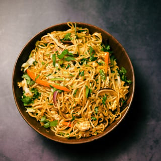 Wok Tossed Hakka Noodles